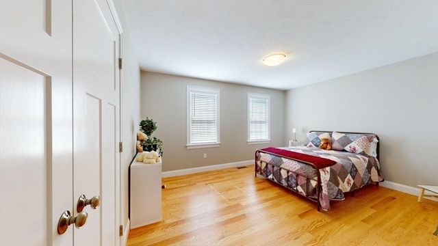 287 Wareham, Middleboro, MA 02346
