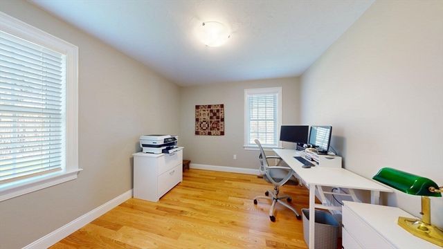 287 Wareham, Middleboro, MA 02346