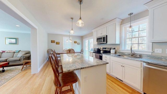 287 Wareham, Middleboro, MA 02346