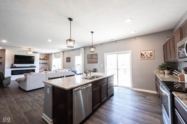 530 Shallowroot Lane, Sheridan, IN 46069