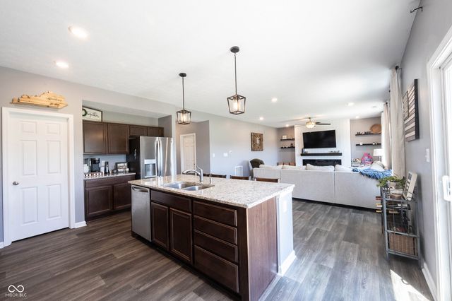 530 Shallowroot Lane, Sheridan, IN 46069
