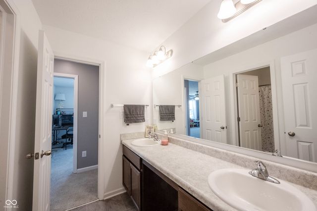 530 Shallowroot Lane, Sheridan, IN 46069