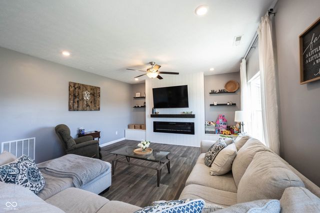 530 Shallowroot Lane, Sheridan, IN 46069