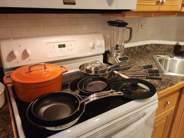3200 NE 7th Court Unit 201a, Pompano Beach, FL 33062