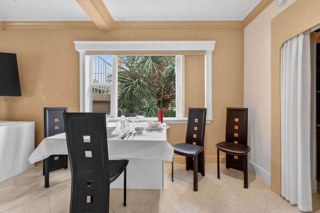 3200 NE 7th Court Unit 201a, Pompano Beach, FL 33062