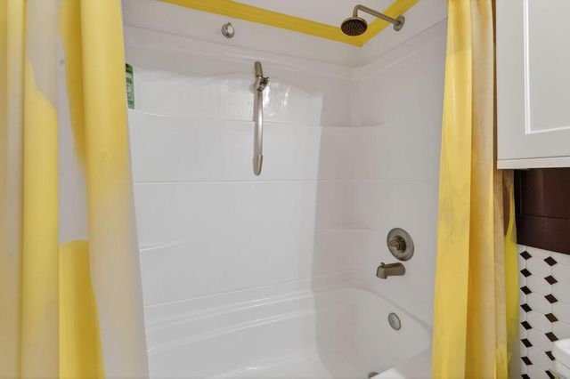 3200 NE 7th Court Unit 201a, Pompano Beach, FL 33062