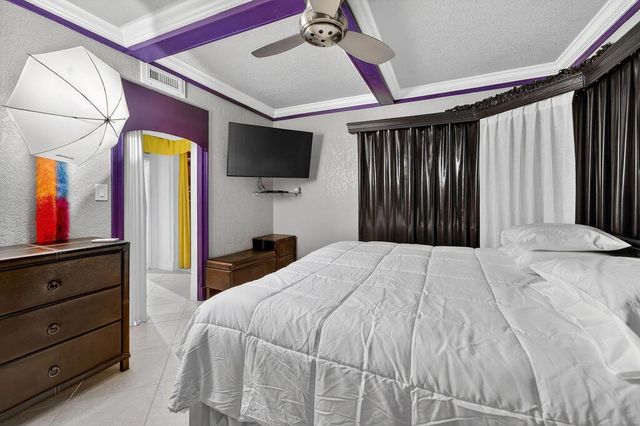 3200 NE 7th Court Unit 201a, Pompano Beach, FL 33062