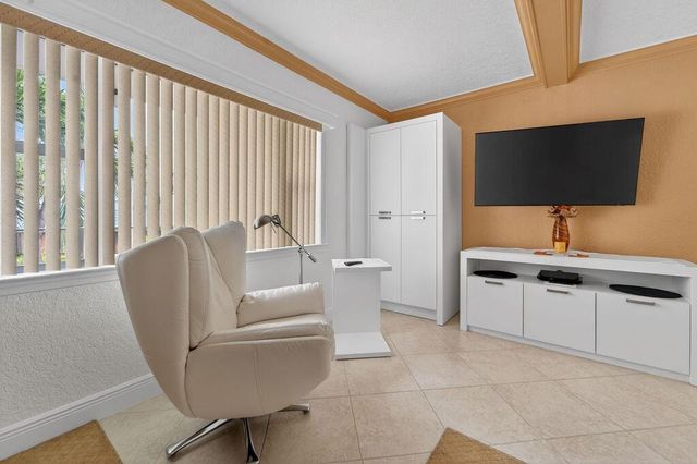 3200 NE 7th Court Unit 201a, Pompano Beach, FL 33062