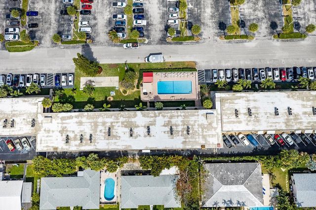 3200 NE 7th Court Unit 201a, Pompano Beach, FL 33062