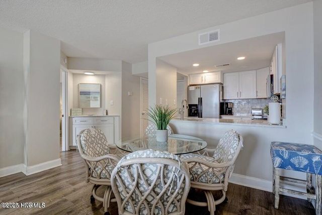 2000 New River Inlet Road 1110, North Topsail Beach, NC 28460