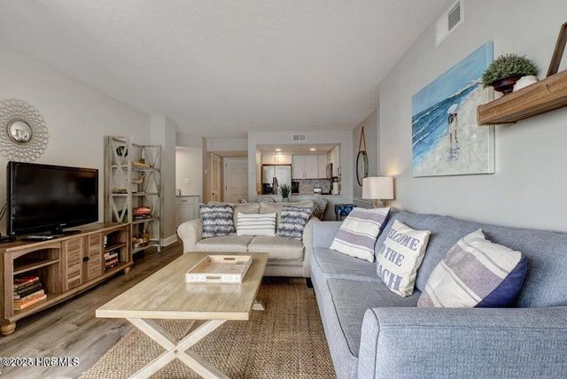 2000 New River Inlet Road 1110, North Topsail Beach, NC 28460