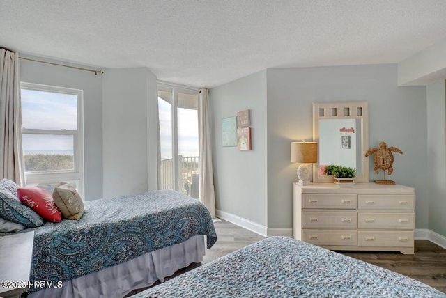 2000 New River Inlet Road 1110, North Topsail Beach, NC 28460