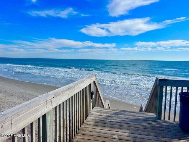 2000 New River Inlet Road 1110, North Topsail Beach, NC 28460