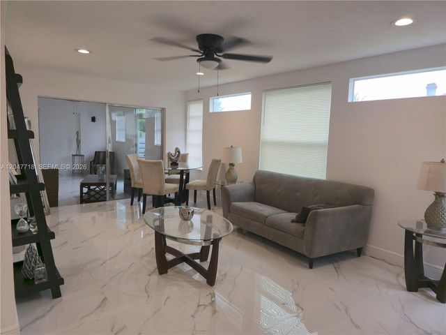 7771 NW 46th St, Lauderhill, FL 33351
