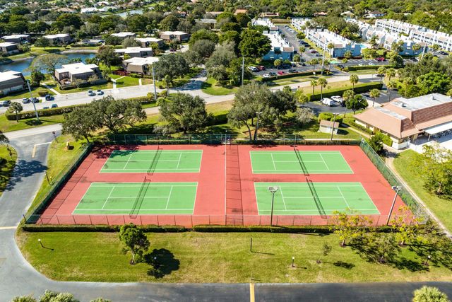 2825 SW 22nd Avenue 104, Delray Beach, FL 33445