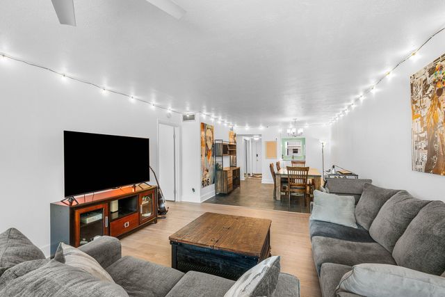 2825 SW 22nd Avenue 104, Delray Beach, FL 33445