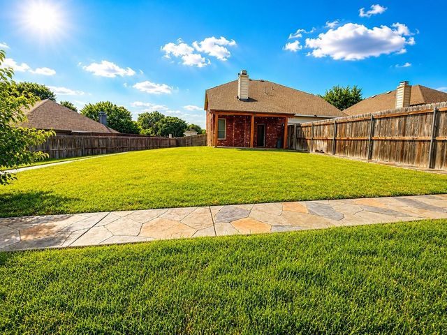 1114 Hidden Creek Drive, Allen, TX 75002