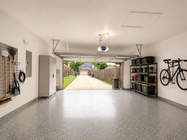 1114 Hidden Creek Drive, Allen, TX 75002