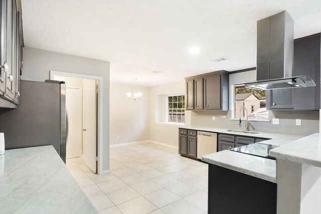 1403 Neptune Lane, Houston, TX 77062