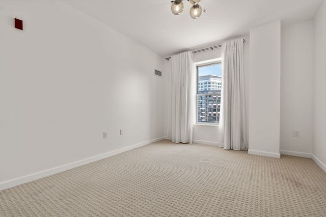 16 Miner St 603, Boston, MA 02215