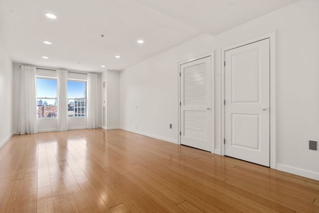 16 Miner St 603, Boston, MA 02215