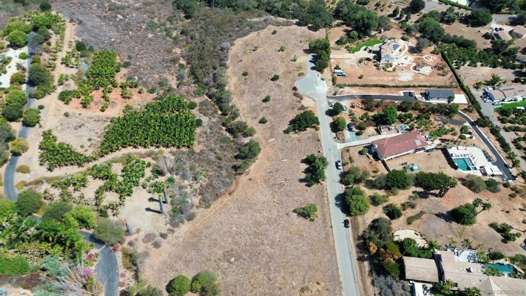 Fairview Dr, Vista, CA 92084 — photo 2