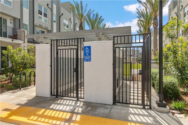 1314 W Bushell Street, Anaheim, CA 92805