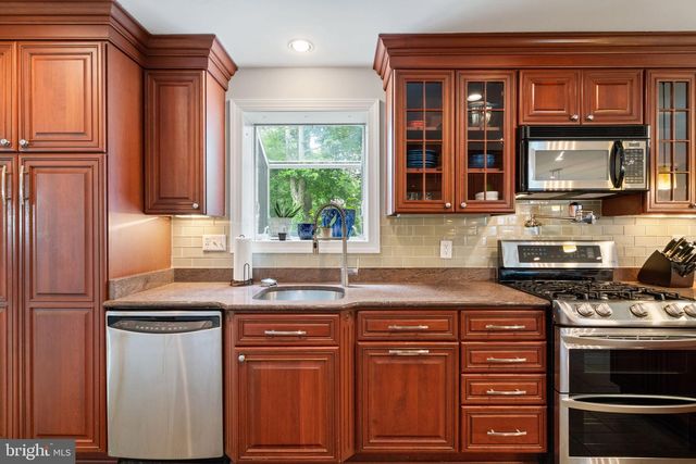 9202 SETTER PL, Springfield, VA 22153