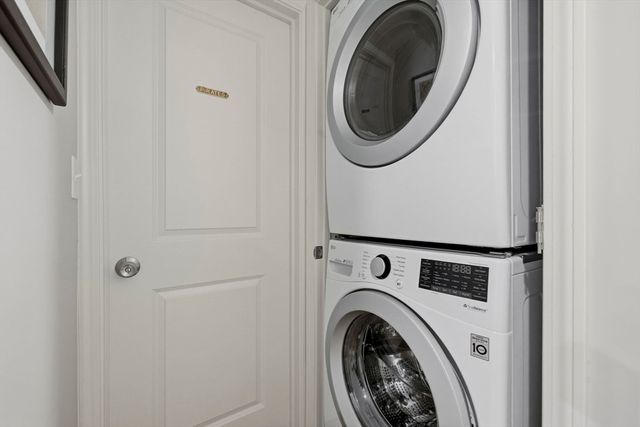 588 Adams 2, Boston, MA 02122
