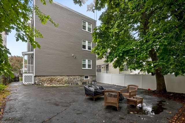 588 Adams 2, Boston, MA 02122