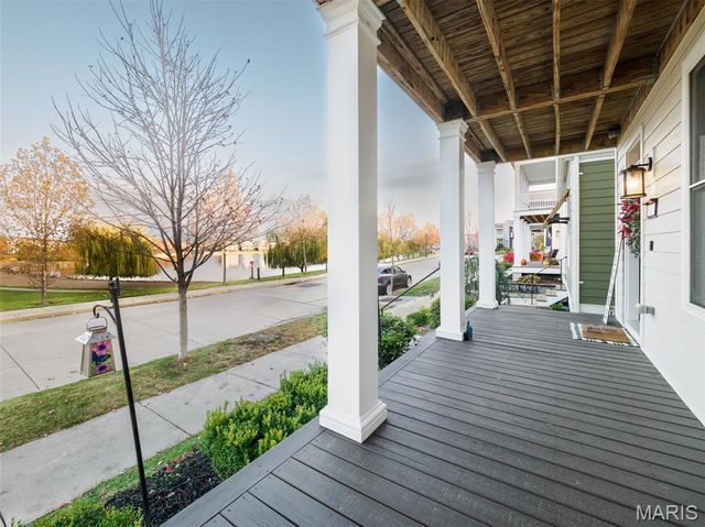 6182 Suntan Drive, St Charles, MO 63301