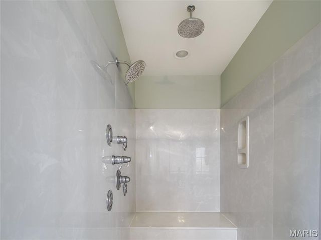 6182 Suntan Drive, St Charles, MO 63301