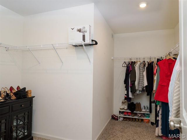 6182 Suntan Drive, St Charles, MO 63301