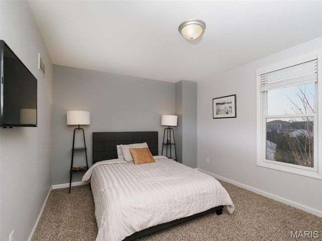 6182 Suntan Drive, St Charles, MO 63301