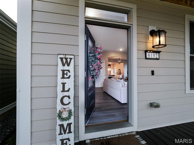 6182 Suntan Drive, St Charles, MO 63301