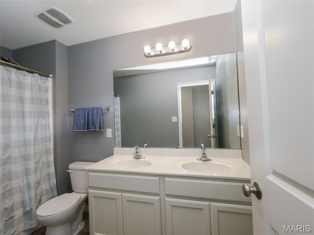 6182 Suntan Drive, St Charles, MO 63301