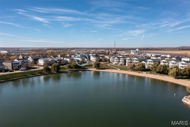 6182 Suntan Drive, St Charles, MO 63301