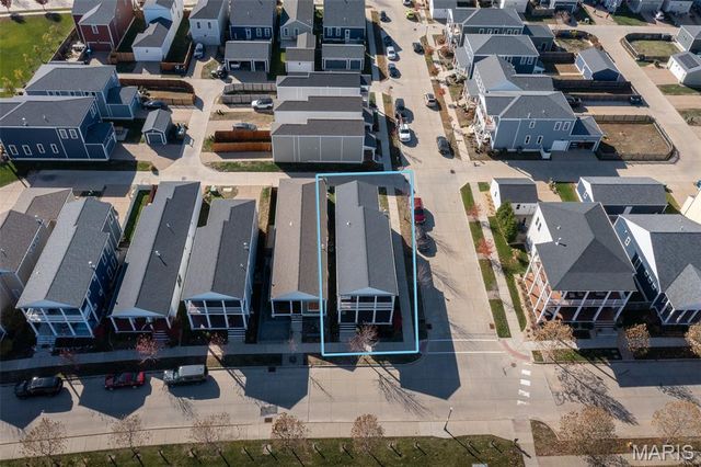 6182 Suntan Drive, St Charles, MO 63301