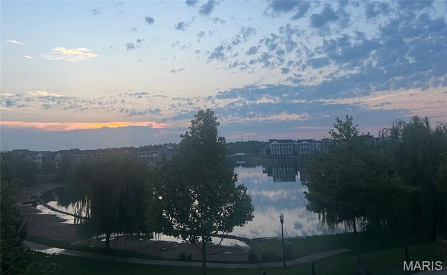 6182 Suntan Drive, St Charles, MO 63301