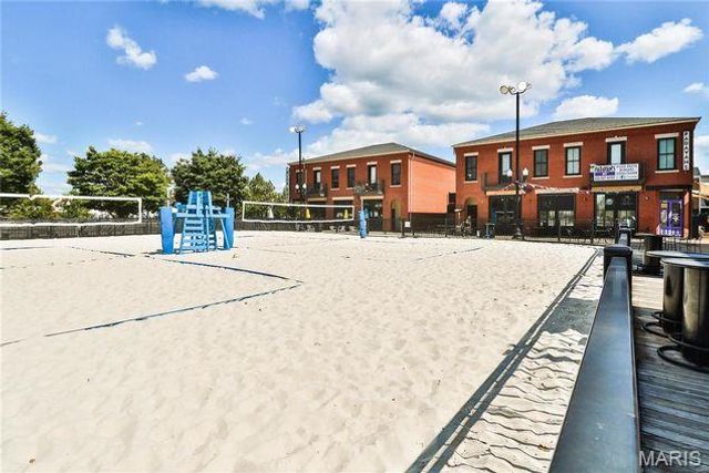 6182 Suntan Drive, St Charles, MO 63301