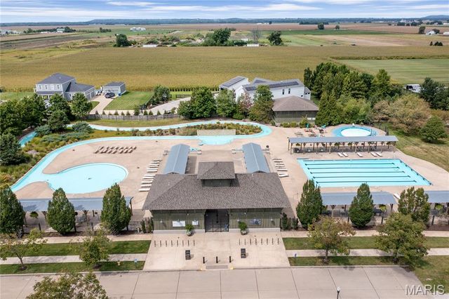 6182 Suntan Drive, St Charles, MO 63301