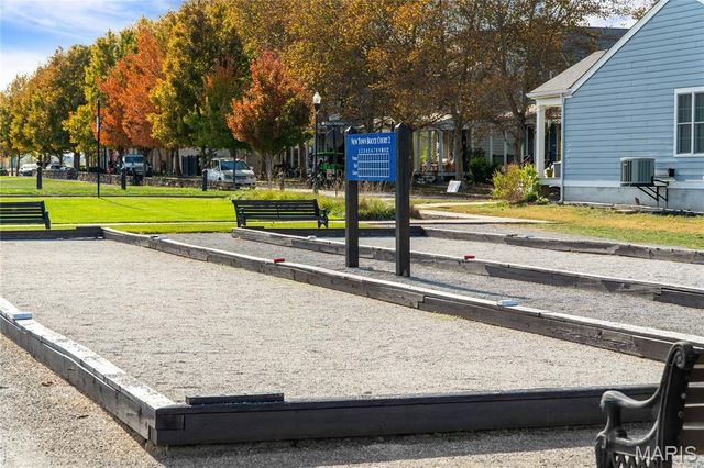 6182 Suntan Drive, St Charles, MO 63301