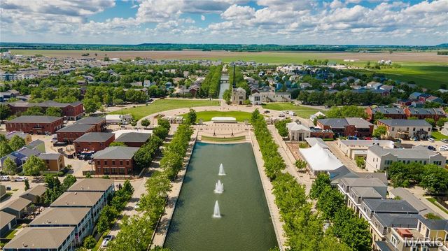 6182 Suntan Drive, St Charles, MO 63301