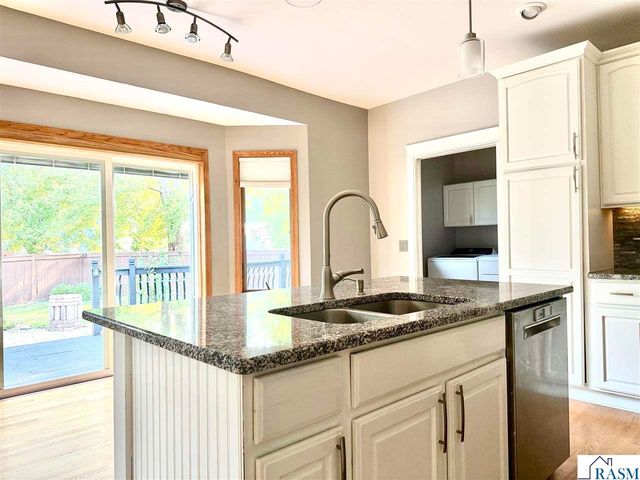 26 Shannon Court, North Mankato, MN 56003