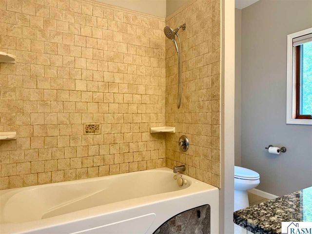 26 Shannon Court, North Mankato, MN 56003