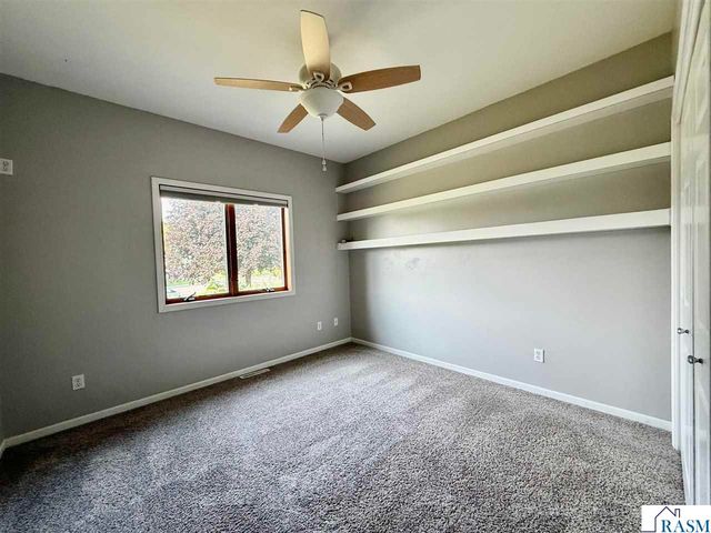 26 Shannon Court, North Mankato, MN 56003