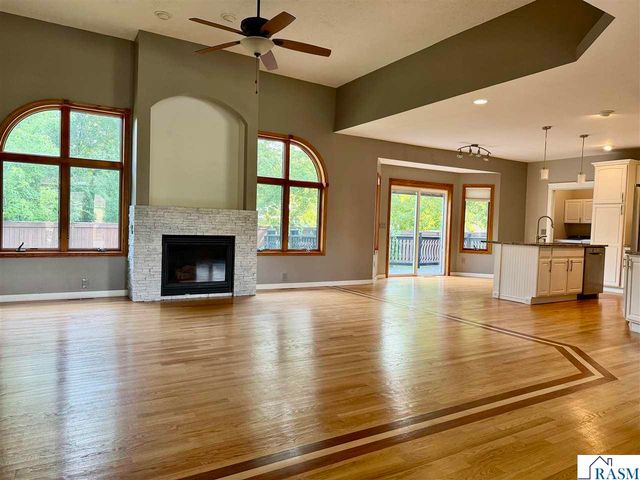 26 Shannon Court, North Mankato, MN 56003