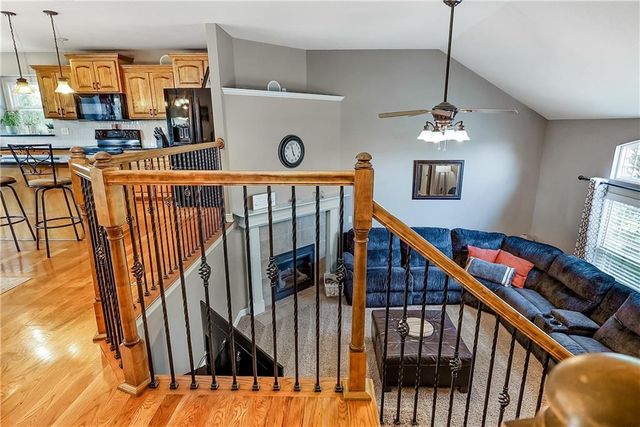 11704 Centennial Street, Peculiar, MO 64078