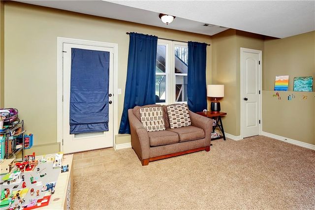 11704 Centennial Street, Peculiar, MO 64078