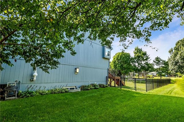 11704 Centennial Street, Peculiar, MO 64078